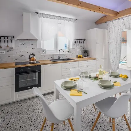 Spacious House In Istria *